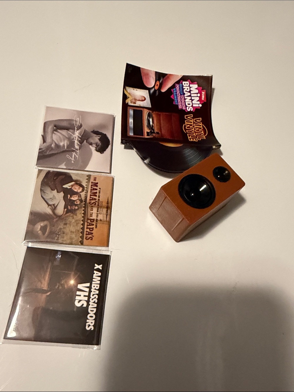 Mini Vinyl Turntable Speaker Replica in Brown